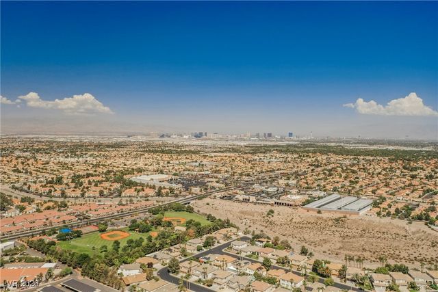 2465 Ping Drive, Henderson, NV 89074