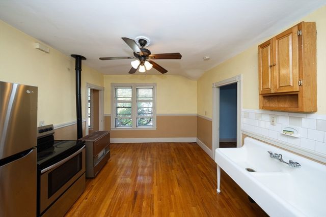 35 Tirrell St 3, Worcester, MA 01603