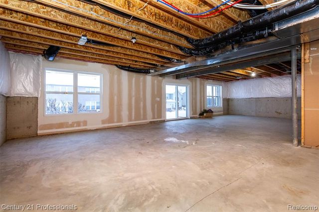 1218 Lark Street, Lake Orion, MI 48360