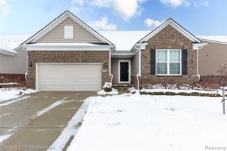 1218 Lark Street, Lake Orion, MI 48360