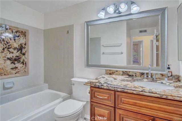 2571 Plaza Del Amo 107, Torrance, CA 90503