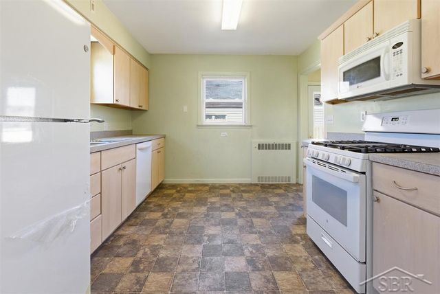 3316 Court Street, Saginaw, MI 48602