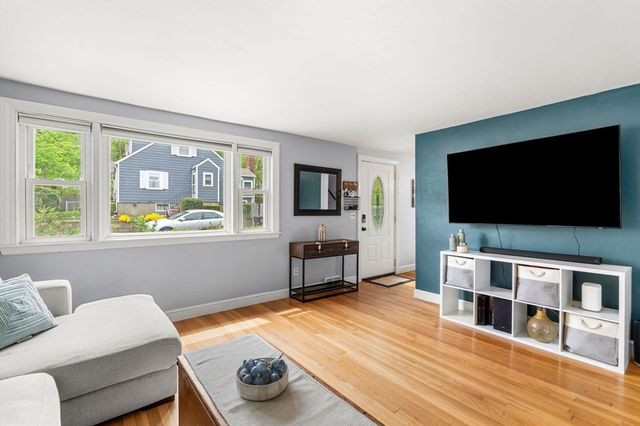 8 Cressey, Salem, MA 01970