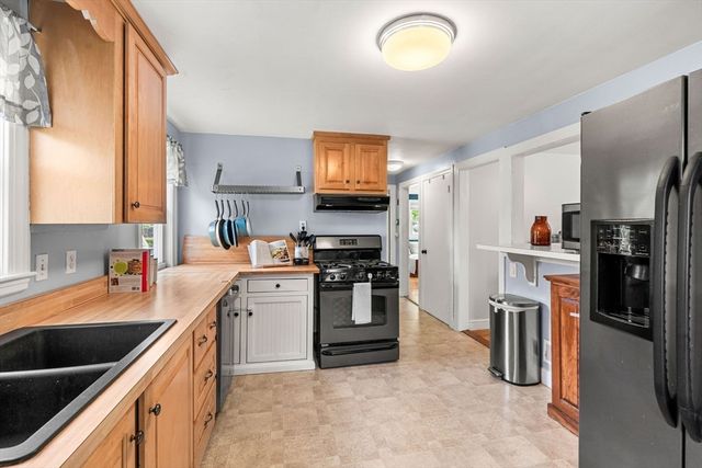 8 Cressey, Salem, MA 01970