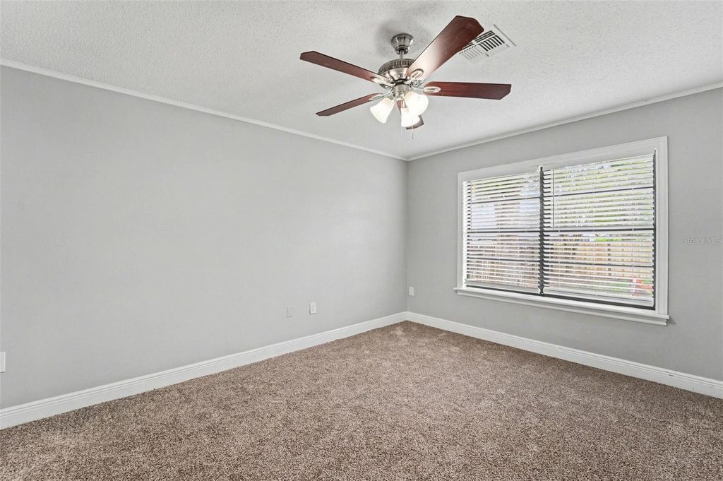 Image 8 of property listing at 38820 BERTA DRIVE, Zephyrhills, FL 33540