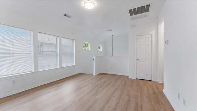 15 Benedict Canyon Loop, The Woodlands, TX 77382