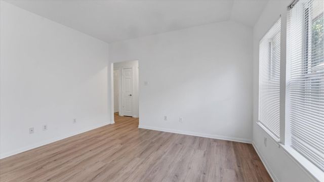 15 Benedict Canyon Loop, The Woodlands, TX 77382