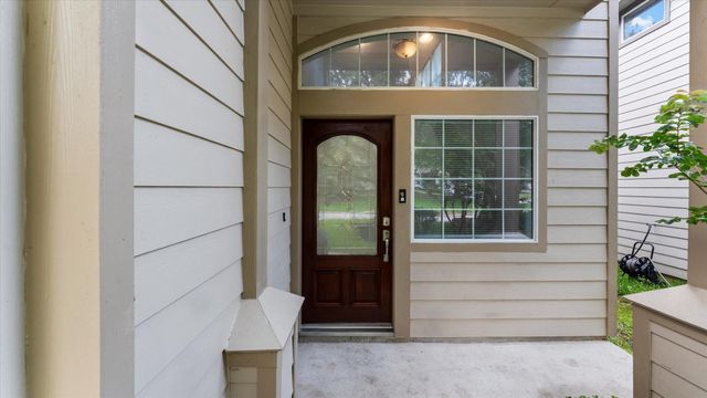 15 Benedict Canyon Loop, The Woodlands, TX 77382