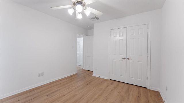 15 Benedict Canyon Loop, The Woodlands, TX 77382