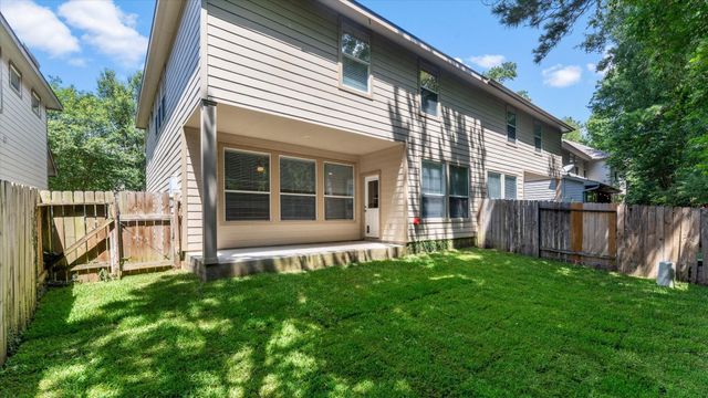 15 Benedict Canyon Loop, The Woodlands, TX 77382