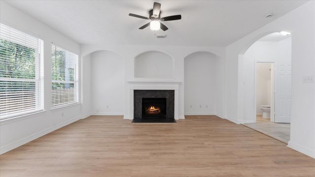 15 Benedict Canyon Loop, The Woodlands, TX 77382