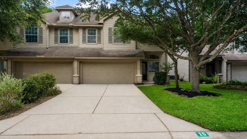15 Benedict Canyon Loop, The Woodlands, TX 77382
