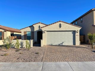 7954 W Medlock Drive, Glendale, AZ 85303
