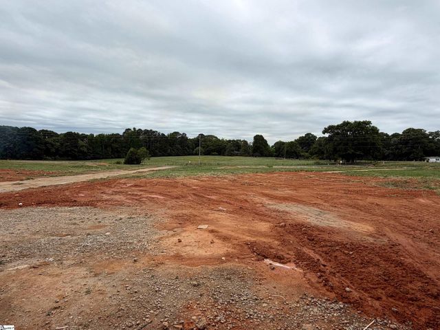 2735 Friendship Church Road, Gray Court, SC 29645