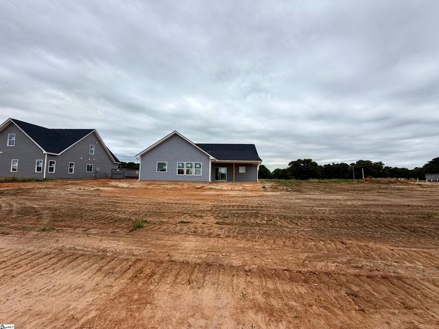 2735 Friendship Church Road, Gray Court, SC 29645