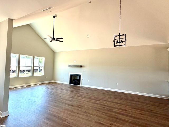 2735 Friendship Church Road, Gray Court, SC 29645