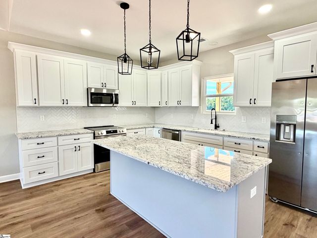 2735 Friendship Church Road, Gray Court, SC 29645