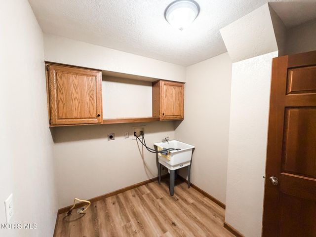 454 Rutledge Court, Perrysburg, OH 43551