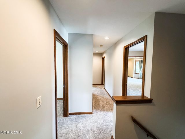 454 Rutledge Court, Perrysburg, OH 43551