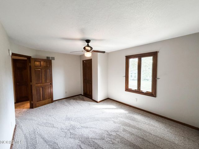 454 Rutledge Court, Perrysburg, OH 43551