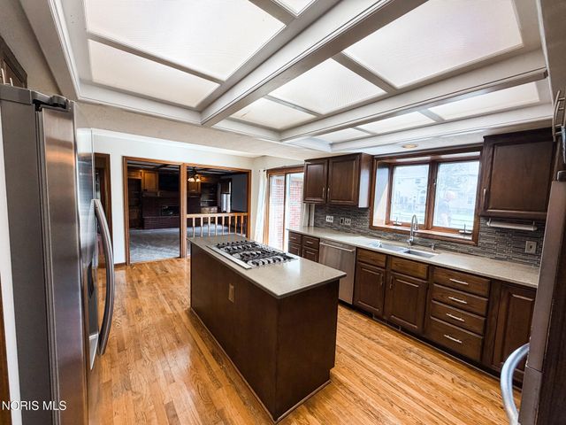 454 Rutledge Court, Perrysburg, OH 43551