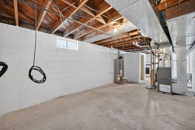 2500 Watrous Avenue, Des Moines, IA 50321