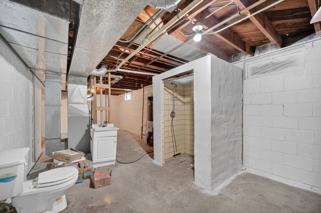 2500 Watrous Avenue, Des Moines, IA 50321