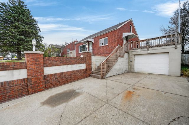 2500 Watrous Avenue, Des Moines, IA 50321