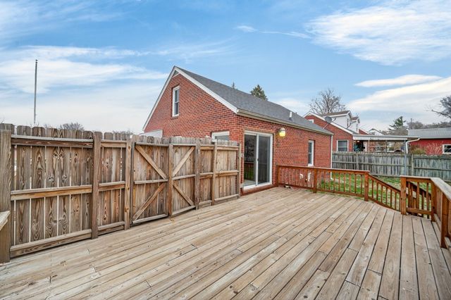 2500 Watrous Avenue, Des Moines, IA 50321