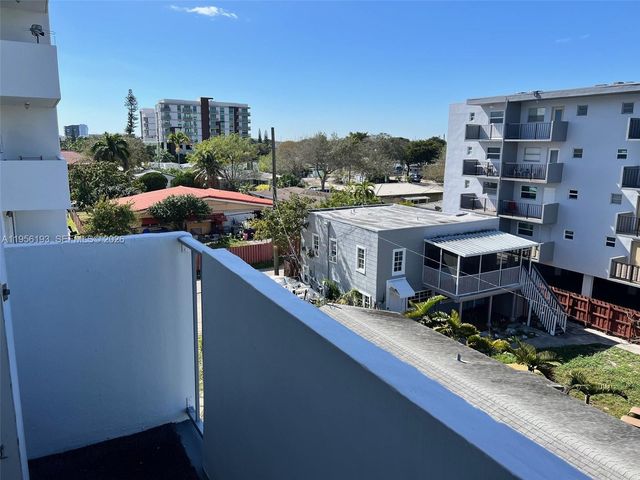 1720 Jefferson St 410, Hollywood, FL 33020