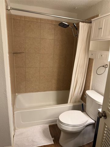 10855 Meadowglen Lane 808, Houston, TX 77042