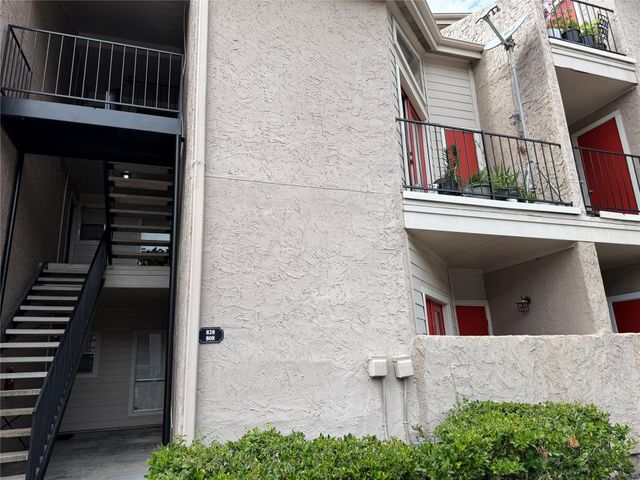 10855 Meadowglen Lane 808, Houston, TX 77042
