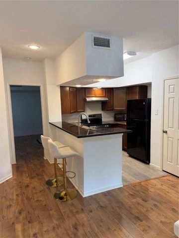 10855 Meadowglen Lane 808, Houston, TX 77042