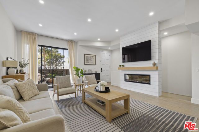 10720 Ohio Avenue 21, Los Angeles, CA 90024