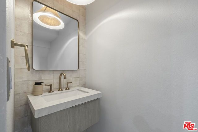 10720 Ohio Avenue 21, Los Angeles, CA 90024