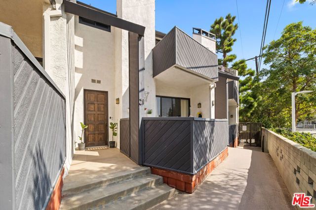 10720 Ohio Avenue 21, Los Angeles, CA 90024