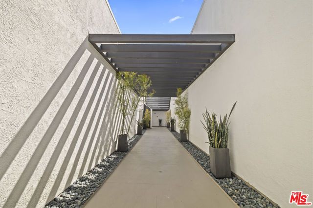 10720 Ohio Avenue 21, Los Angeles, CA 90024