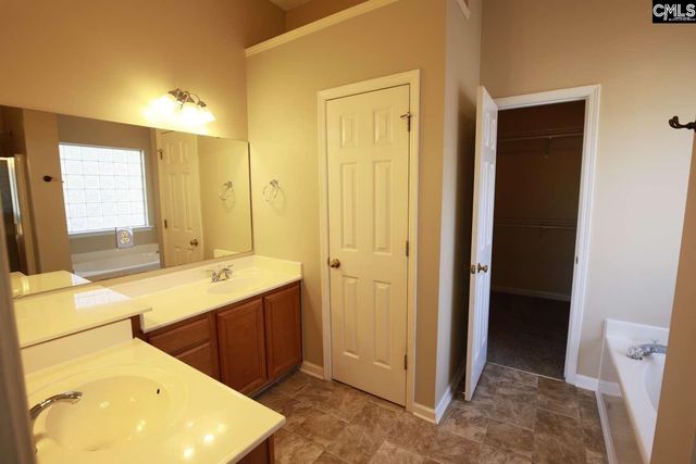 126 Chestnut Woods, Columbia, SC 29212