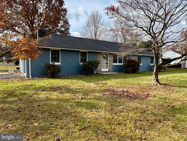 1114 W THOMAS RD, Lansdale, PA 19446