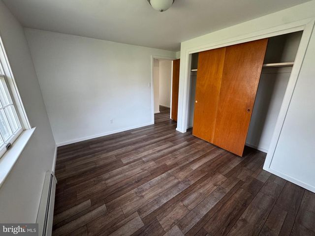 1114 W THOMAS RD, Lansdale, PA 19446