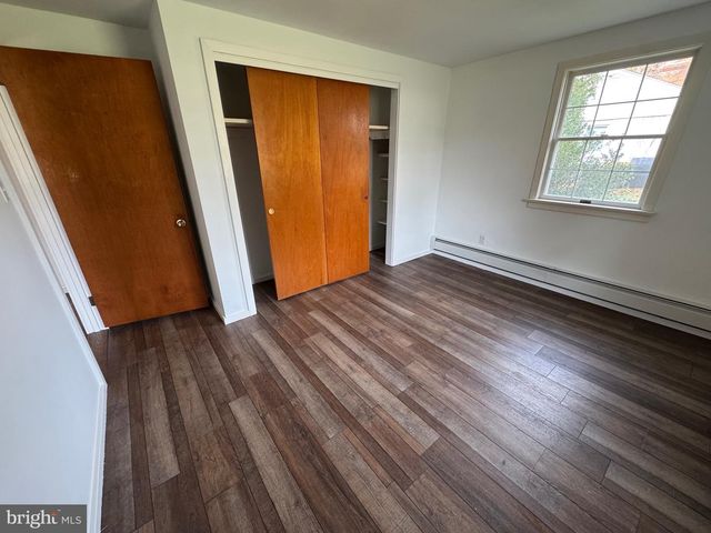 1114 W THOMAS RD, Lansdale, PA 19446