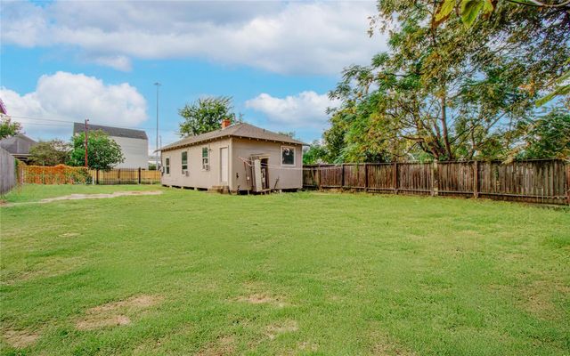 1416 Sydnor Street, Houston, TX 77020