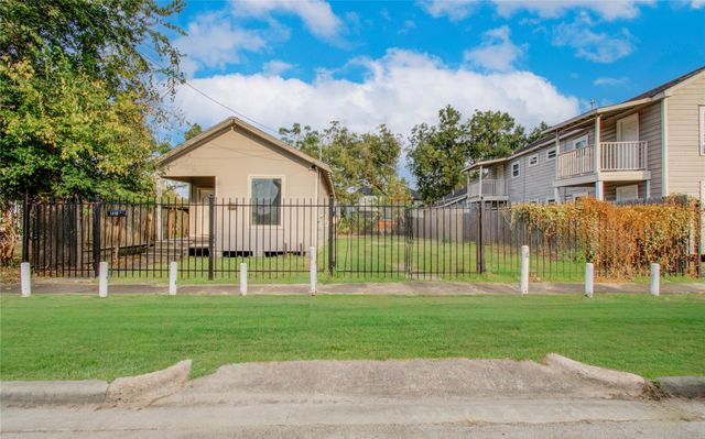 1416 Sydnor Street, Houston, TX 77020