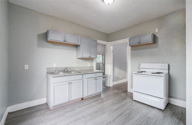 1416 Sydnor Street, Houston, TX 77020