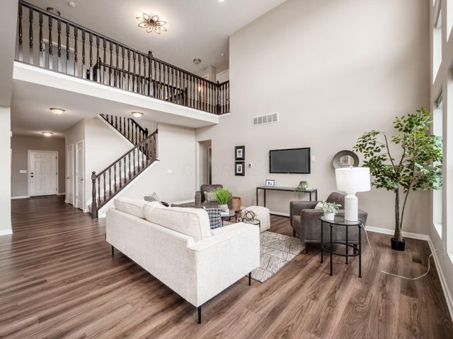 1434 Swanton Street, Lewis Center, OH 43035
