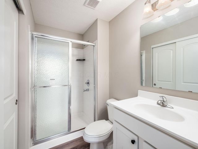 1434 Swanton Street, Lewis Center, OH 43035