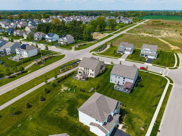 1434 Swanton Street, Lewis Center, OH 43035