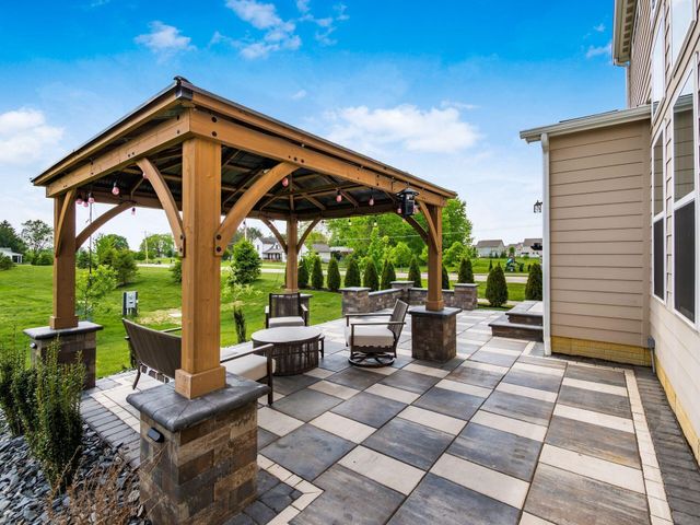 1434 Swanton Street, Lewis Center, OH 43035
