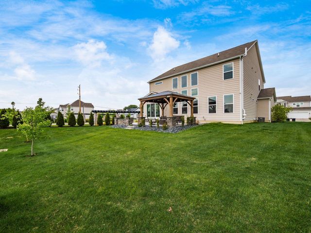 1434 Swanton Street, Lewis Center, OH 43035