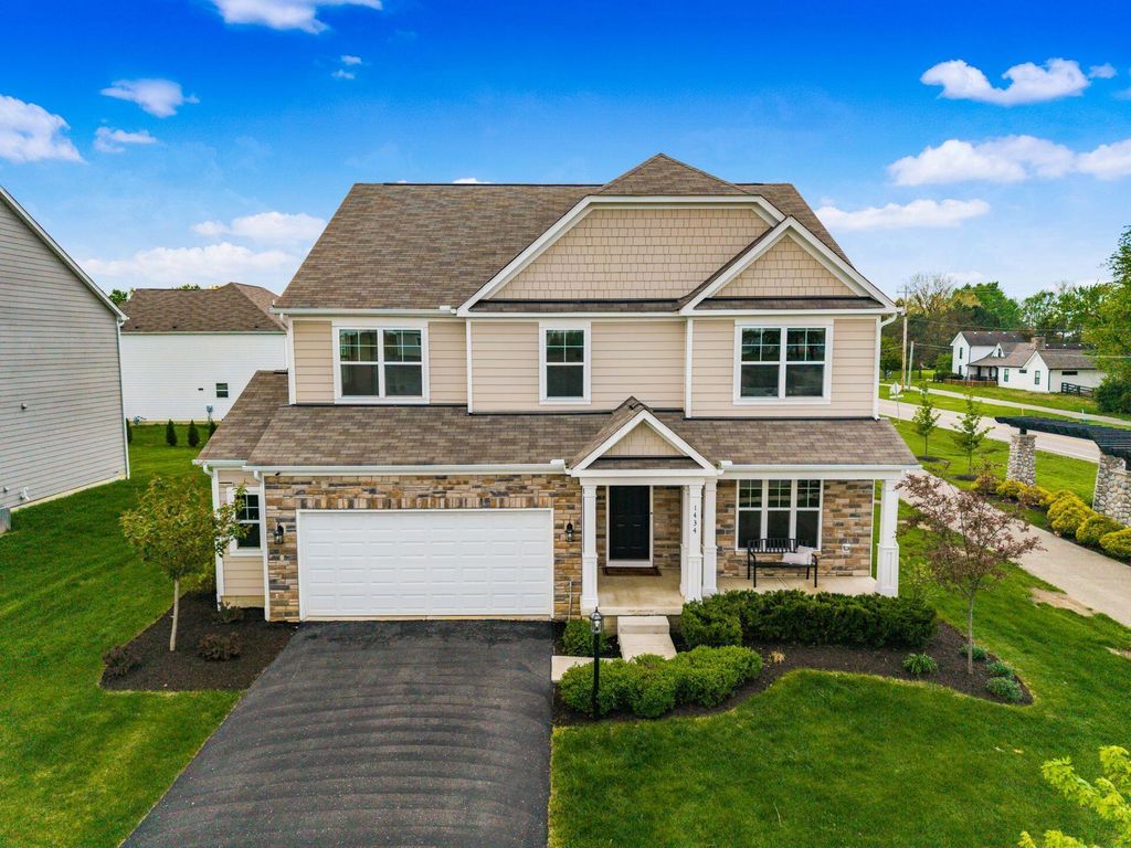 1434 Swanton Street, Lewis Center, OH 43035